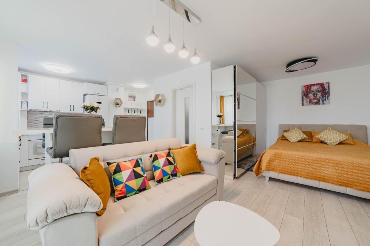 Masterpiece Studio- Free Parking, Wi-Fi, Netflix Brasov Ngoại thất bức ảnh